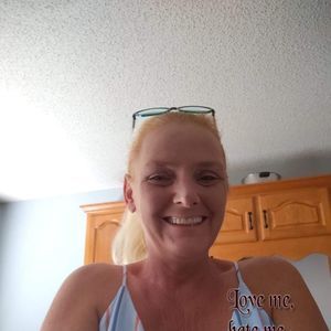 Meet your Posher, Angela m